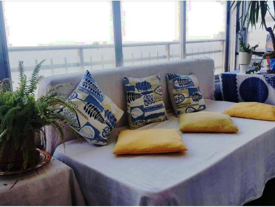 Blue Double Private Room At Front Beach - Habitacion Doble En La Playa Valencia Exteriör bild