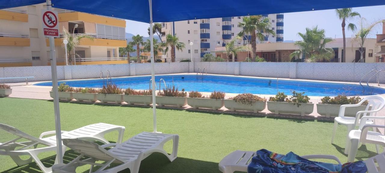 Blue Double Private Room At Front Beach - Habitacion Doble En La Playa Valencia Exteriör bild